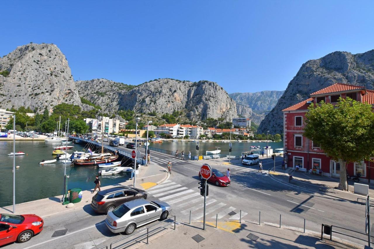 Apartments Mira Omiš Exterior foto